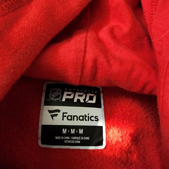 Fanatics Authentic Pro Calgary Fame Heritage Classic Hoody Mens medium - Picture 5 of 9